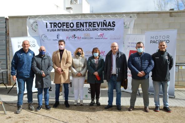 El Gobierno de Castilla-La Mancha trabajará, de la mano de las federaciones deportivas, en impulsar competiciones regionales femeninas