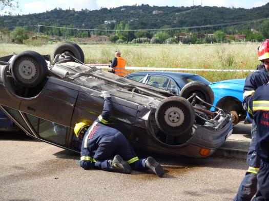 El Servicio de Emergencias 1-1-2 de Castilla-La Mancha coordinó la actuación en 214 accidentes de tráfico graves durante el pasado año 