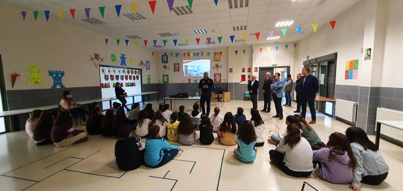 Los colegios de Herencia, ‘Carrasco alcalde’ y ‘Nuestra Señora de las Mercedes’, reciben la visita del Servicio de Emergencias 1-1-2