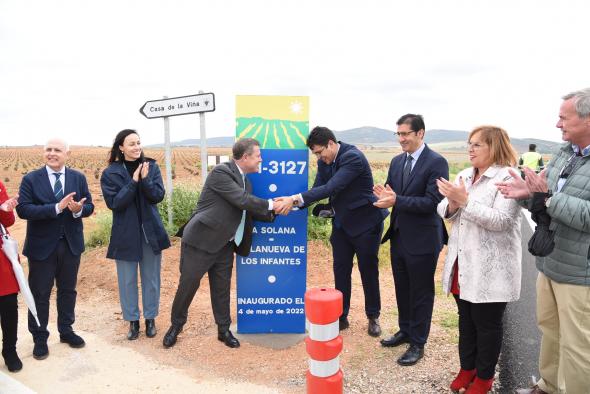Inauguración de las obras de acondicionamiento de la CM-3127 entre La Solana y Villanueva de Infantes (Ciudad Real)