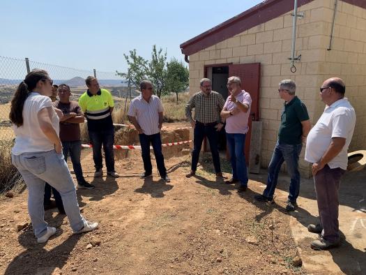 El delegado de la Junta visita las obras de ampliación y mejora del sistema de abastecimiento en La Muela