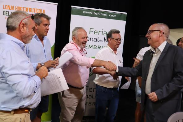 El Gobierno de Castilla-La Mancha avanza los trabajos para instalar un punto de inspección para la exportación de productos hortofrutícolas