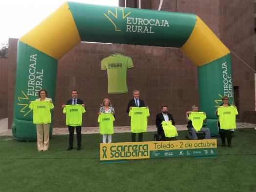 El Gobierno de Castilla-La Mancha reconoce el compromiso con la solidaridad de la Fundación Eurocaja Rural con la ‘X Carrera Solidaria’