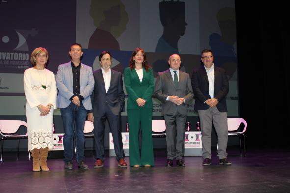 La consejera de Igualdad y portavoz del Gobierno regional, Blanca Fernández, asiste a la inauguración del I Congreso Europeo de Igualdad promovido por el Observatorio Provincial de Igualdad en las Relaciones Laborales de Albacete.