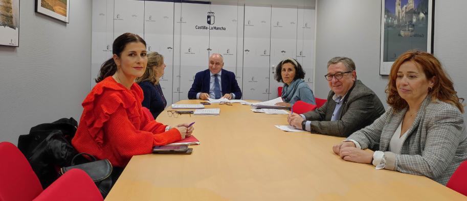 El Gobierno regional ha destinado 4,1 millones de euros para impulsar las contrataciones en la provincia de Toledo en el período enero-septiembre