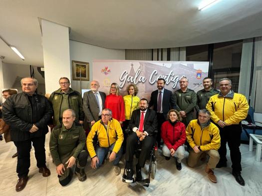 El dispositivo de prevención y extinción de incendios del Gobierno de Castilla-La Mancha, Plan INFOCAM, recibe el premio ‘Especial Contigo’ del Ayuntamiento de La Roda 