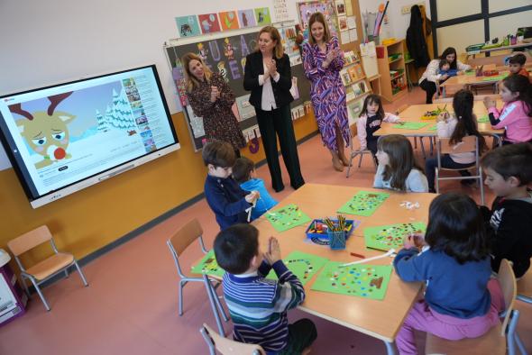 El Gobierno regional va a invertir esta legislatura más de un millón de euros en mejoras en los centros educativos de Alpera (Albacete)