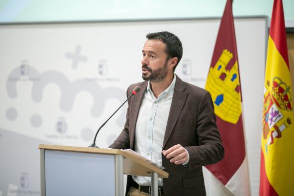 El consejero de Desarrollo Sostenible, Jose Luis Escudero, inaugura el I Encuentro Regional de Educación Ambiental de Castilla-La Mancha en la Escuela de Administración Regional, con motivo del Día Mundial de la Educación Ambiental