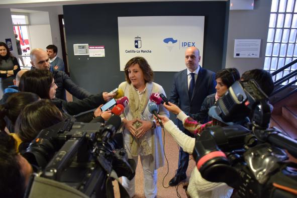 La consejera de Economía, Empresas y Empleo, Patricia Franco, preside la reunión de constitución del Observatorio de la Promoción Industrial de Castilla-La Mancha