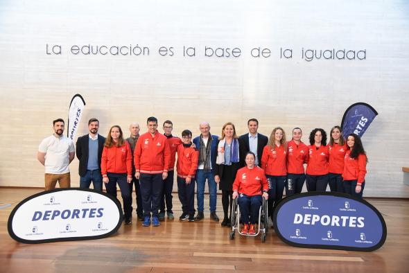 El Gobierno de Castilla-La Mancha celebra los éxitos del karate regional y destaca que Guadalajara albergará en marzo el Campeonato de Europa Senior