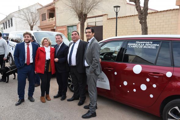 Inauguración del modelo de Transporte Sensible a la Demanda (TSD) del Campo de Montiel (II)