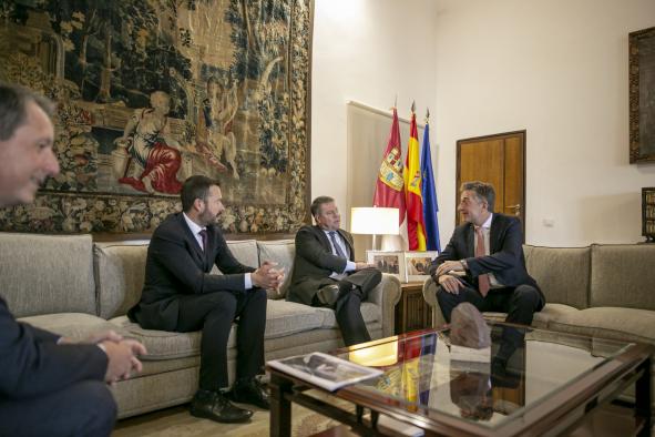Recepción al embajador de Austria en España y al director gerente de la empresa Verbund Green Power España