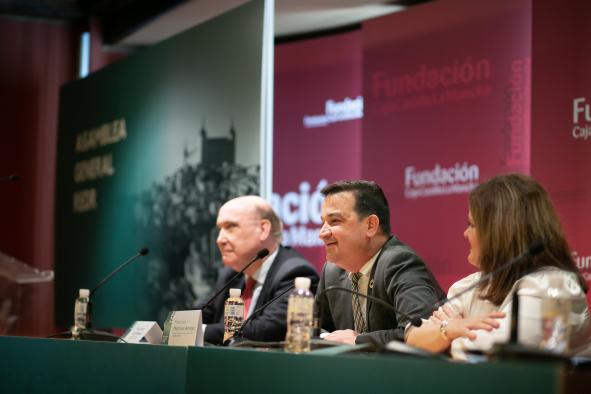 El consejero de Agricultura, Agua y Desarrollo Rural, Francisco Martínez Arroyo, inaugura la asamblea de Red Española de Desarrollo Rural (REDR).