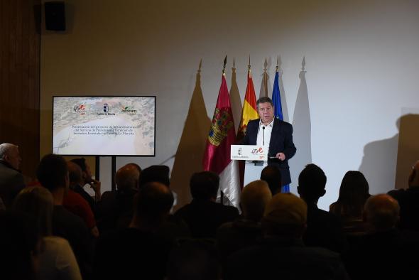 El presidente de Castilla-La Mancha, Emiliano García-Page, presenta las infraestructuras del Plan Especial de Emergencias por Incendios Forestales de Castilla-La Mancha (INFOCAM) y el proyecto de la nueva helisuperficie de Corduente