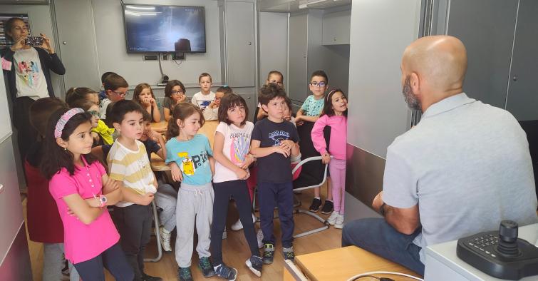 El Servicio 1-1-2 visita el colegio público ‘Escultor Alberto Sánchez’ de Toledo, para enseñar el uso del teléfono único de emergencias