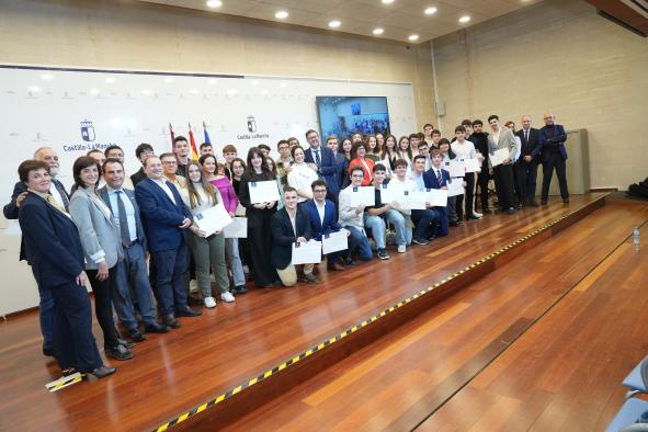 El Gobierno regional destaca los “logros, capacidad y contribución” de los reconocidos con los Premios Extraordinarios de ESO, Bachillerato y Enseñanzas Artísticas