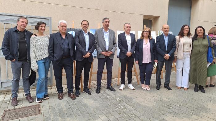 Más de 18.200 personas participan cada año en los clubes de lectura impulsados por el Gobierno regional en las bibliotecas públicas