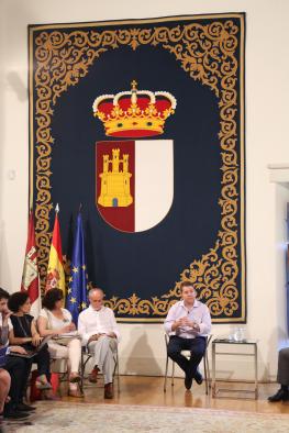 Encuentro informativo del Presidente Page con medios en el Palacio de Fuensalida