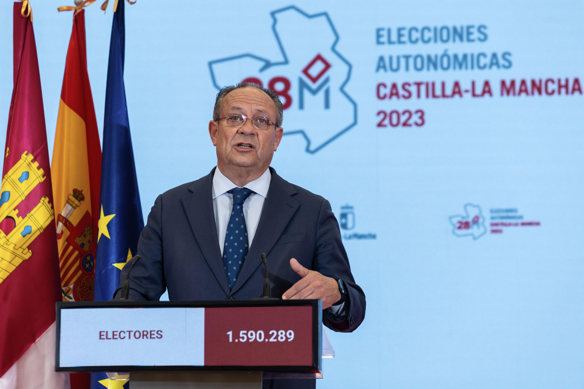 El consejero de Hacienda y Administraciones Públicas, Juan Alfonso Ruiz Molina, presenta el dispositivo previsto para la celebración de las elecciones a las Cortes de Castilla-La Mancha