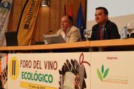 El consejero de Agricultura, Agua y Desarrollo Rural, Francisco Martínez Arroyo, clausura el II Foro del Vino Ecológico