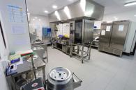 El Gobierno regional ha destinado cerca de 150.000 euros para dotar de cocina `in situ´ a los 3 comedores de los CEIP del “Señorío de Illescas”