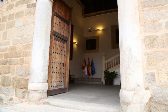 El Palacio de Fuensalida reabre sus puertas a los ciudadanos tras estar años cerrado durante la pasada legislatura
