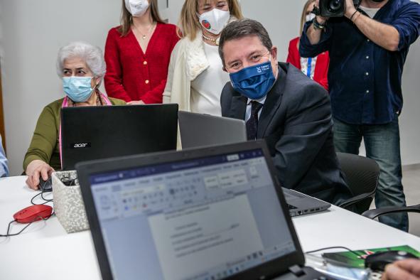 García-Page anuncia que el 7 de marzo se licita la apertura del laboratorio del hospital de Tomelloso y el proceso para poner en marcha la diálisis