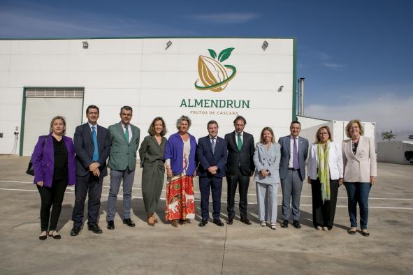 Visita a la empresa ‘Almendrum’ en Tomelloso