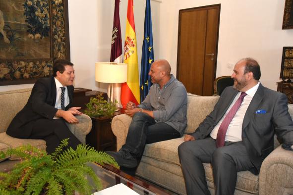 Reunión del Presidente Page con el secretario regional de Podemos